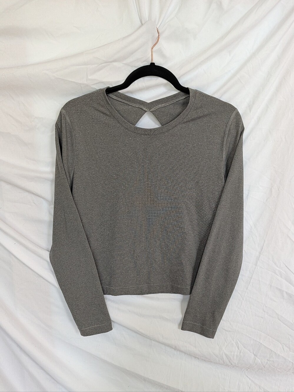 lululemon athletica Heather Gray Long-Sleeve Crop Top with Back Keyhole